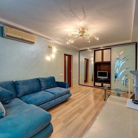 Apartamenty Na Dragomirova 10A Kiev Buitenkant foto