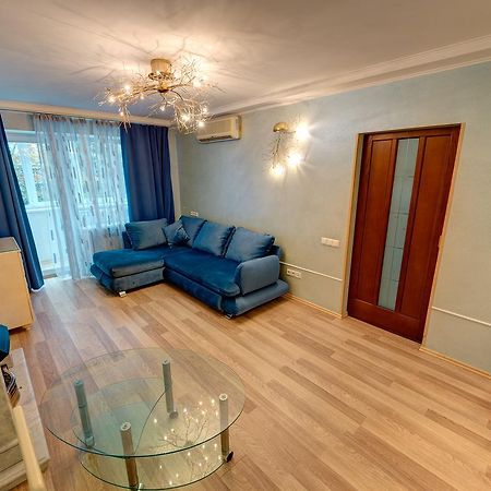 Apartamenty Na Dragomirova 10A Kiev Buitenkant foto