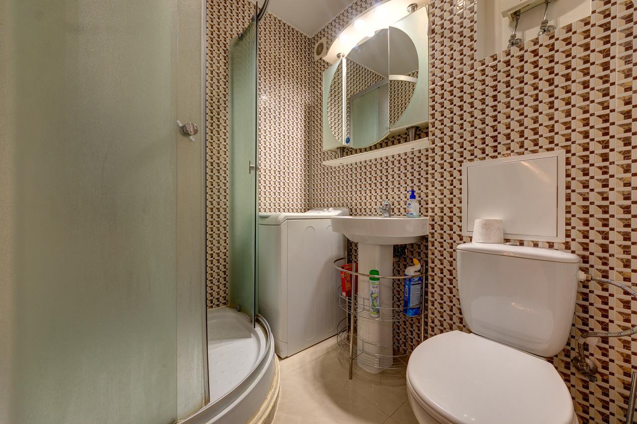 Apartamenty Na Dragomirova 10A Kiev Buitenkant foto